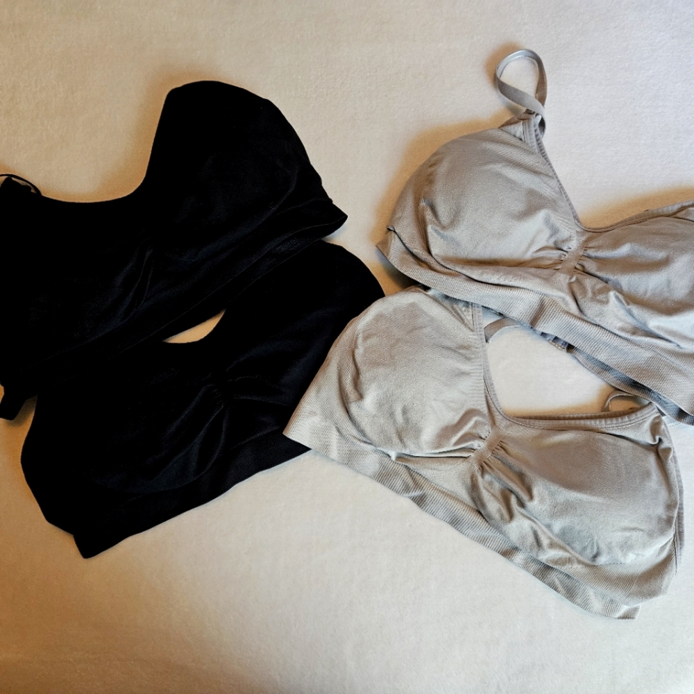 Set of 4 Motherhood Maternity Hands-free Nursing Pumping bras